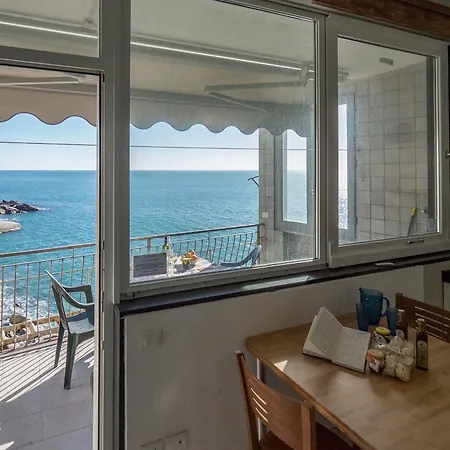 Unda De Ma With Ac & Sea View Balcony * Вернацца