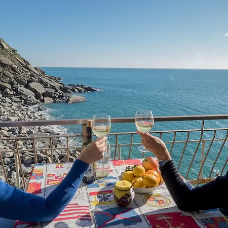Апартаменты Unda De Ma With Ac & Sea View Balcony