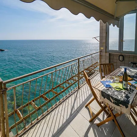 Unda De Ma With Ac & Sea View Balcony * ヴェルナッツァ